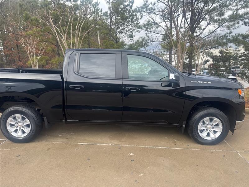 Chevrolet Silverado 1500 LT Crew Cab 2WD 2025