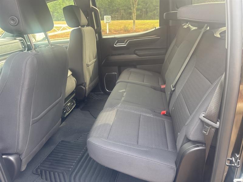 Chevrolet Silverado 1500 LT Crew Cab 2WD 2025