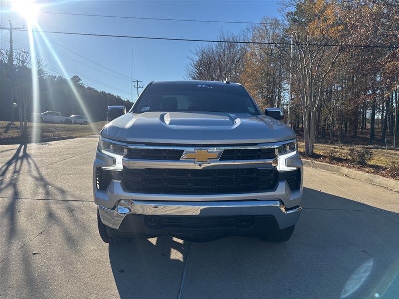 Chevrolet Silverado 1500 LT Crew Cab 4WD 2022