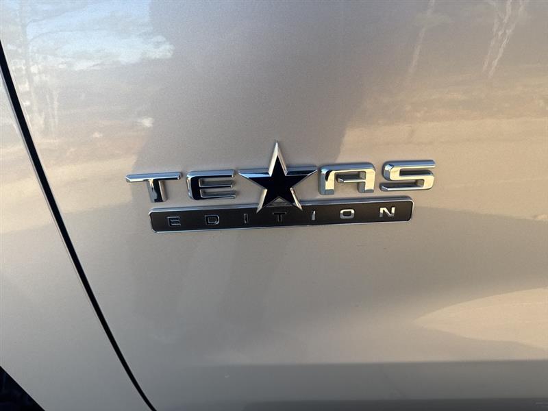 Chevrolet Silverado 1500 LT Crew Cab 4WD 2022