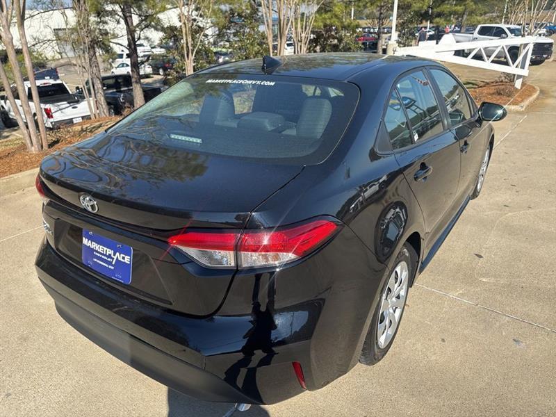 Toyota Corolla LE 2024