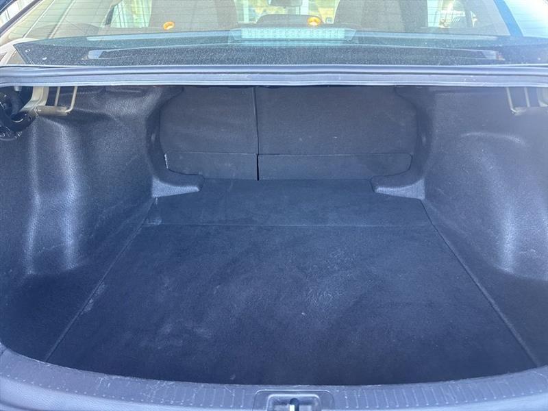 Toyota Corolla LE 2024