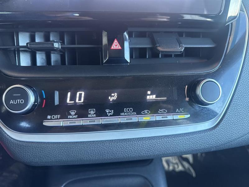 Toyota Corolla LE 2024