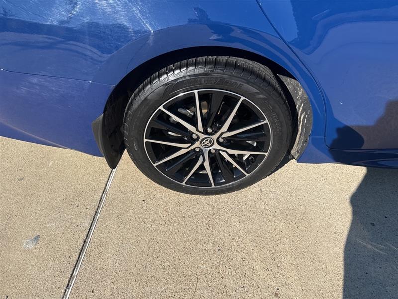 Toyota Camry SE 2024