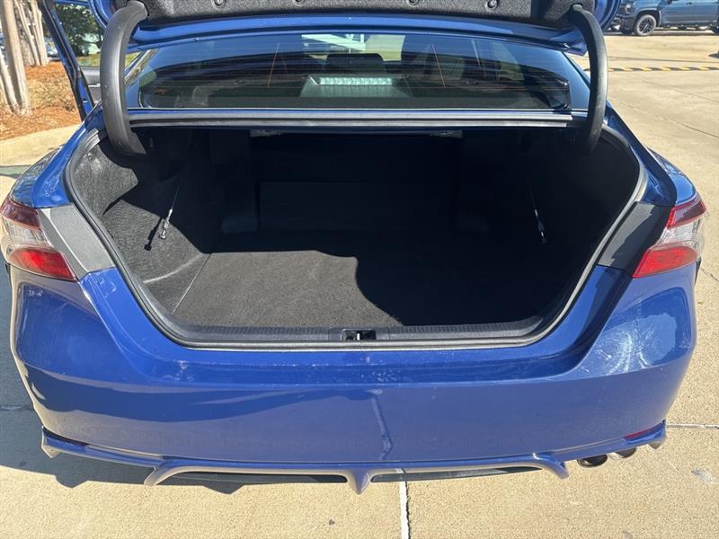 Toyota Camry SE 2024