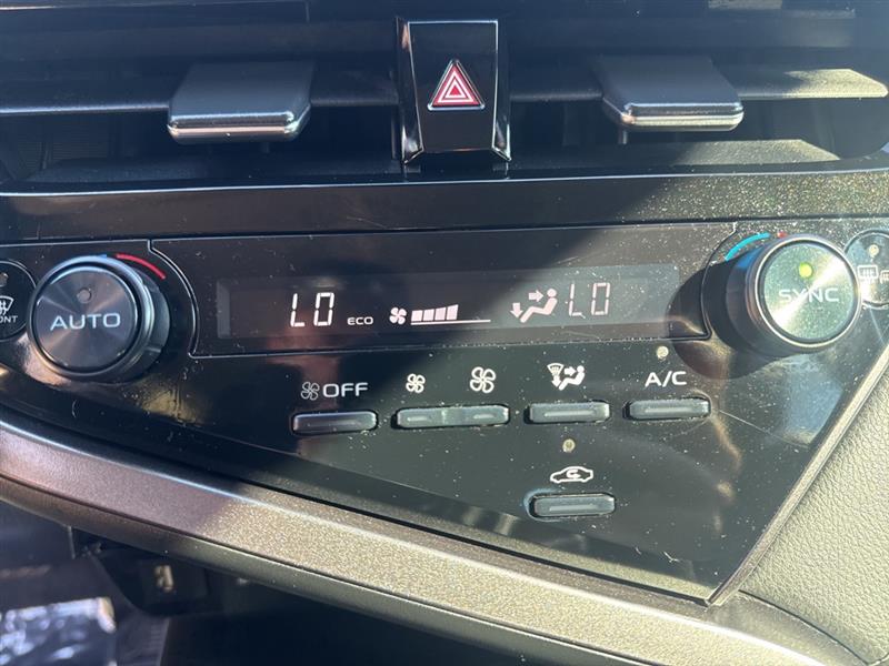 Toyota Camry SE 2024