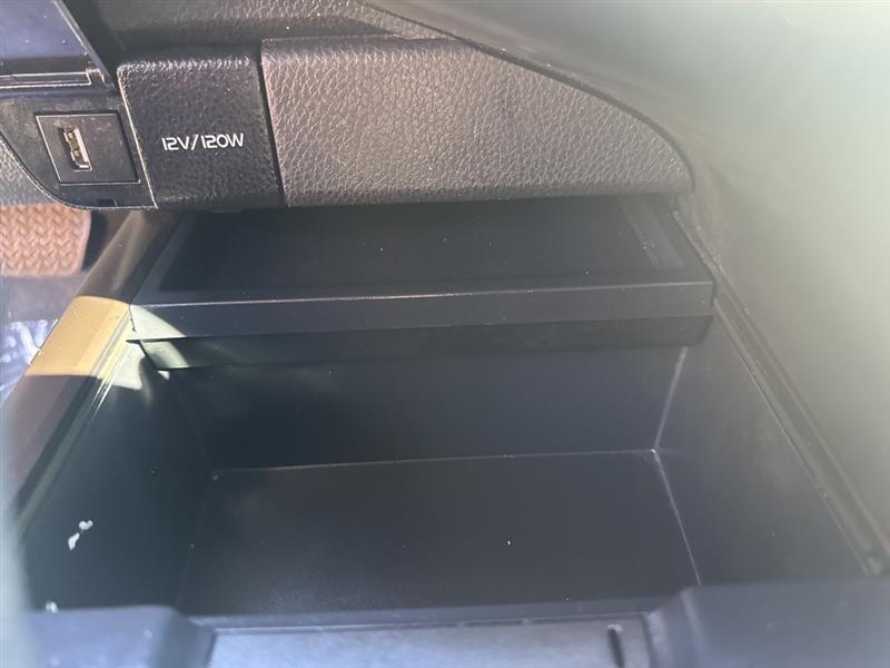 Toyota Camry SE 2024