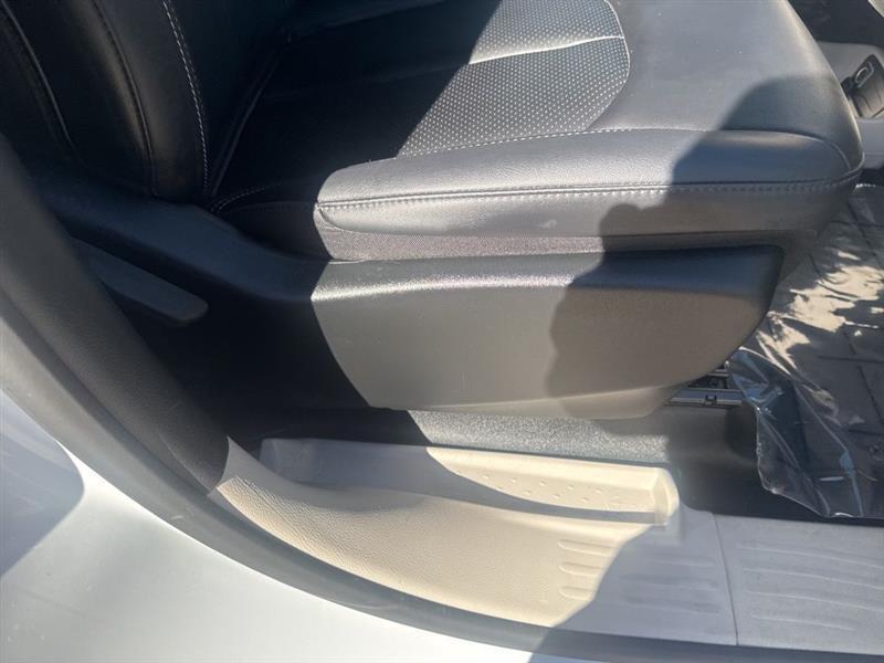 Chrysler Pacifica Touring L 2024