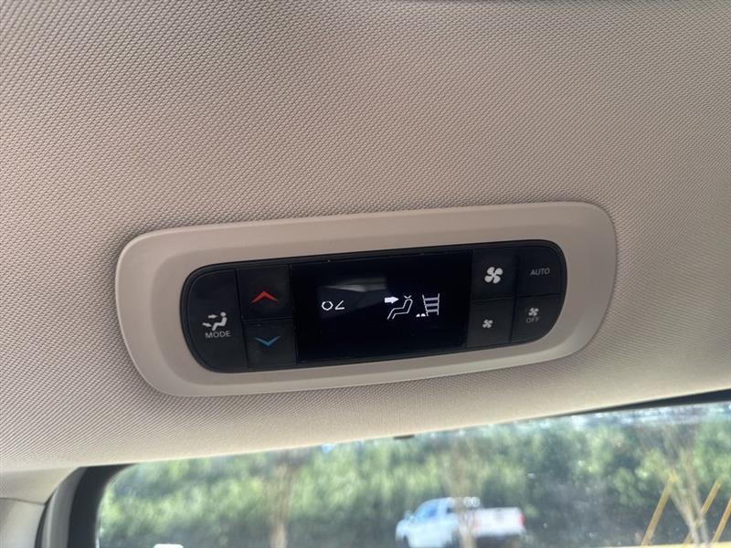 Chrysler Pacifica Touring L 2024