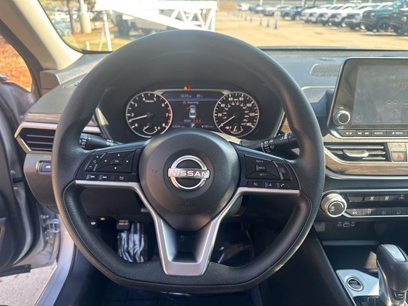 Nissan Altima 2.5 SV 2024