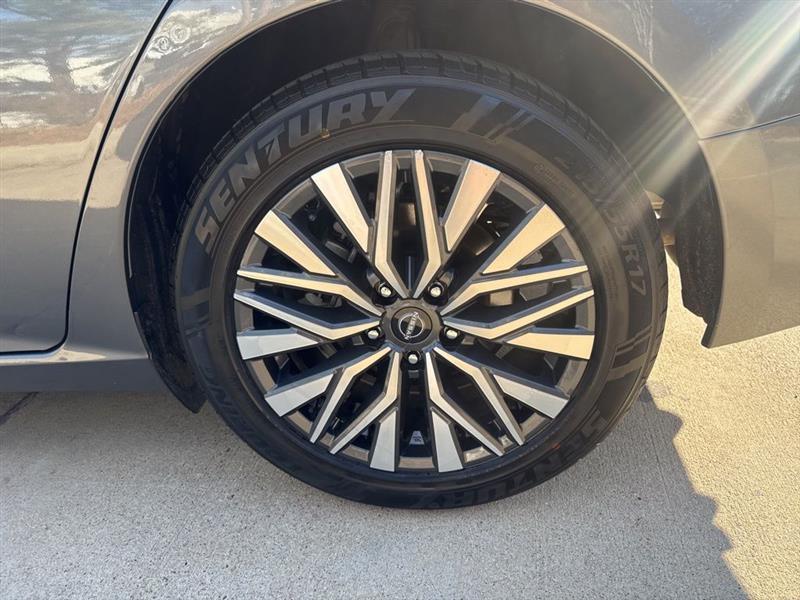 Nissan Altima 2.5 SV 2024