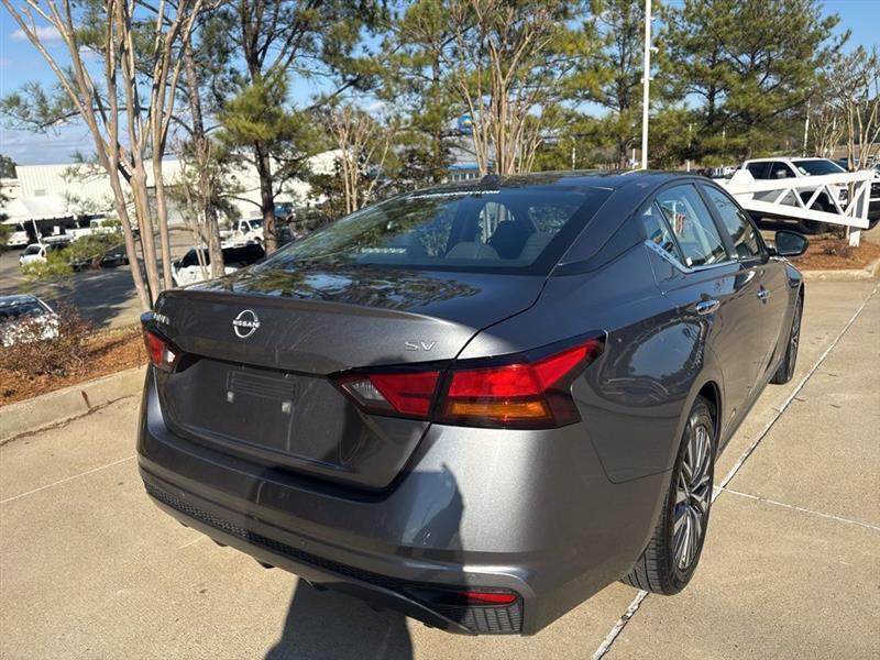 Nissan Altima 2.5 SV 2024