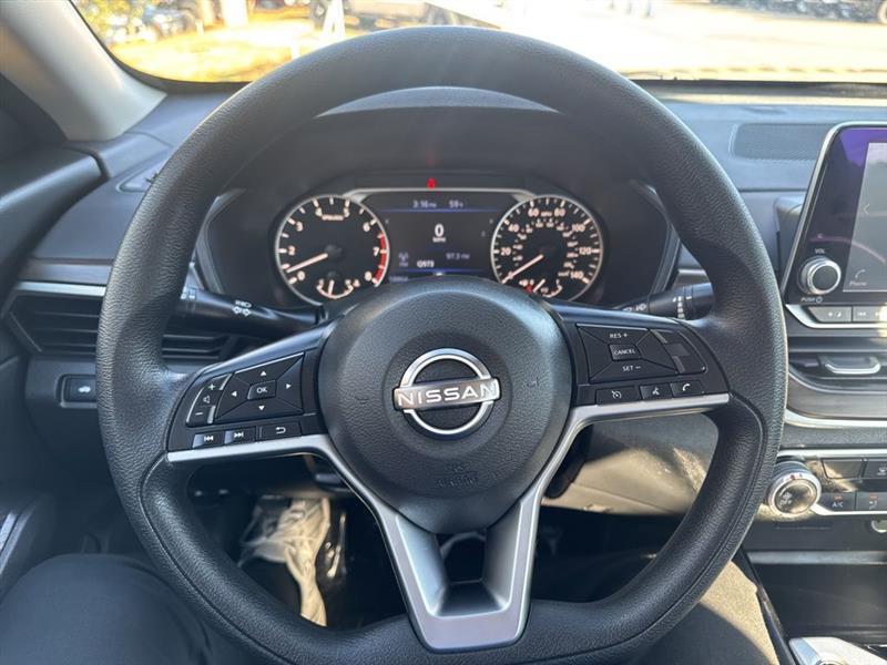 Nissan Altima 2.5 SV 2024