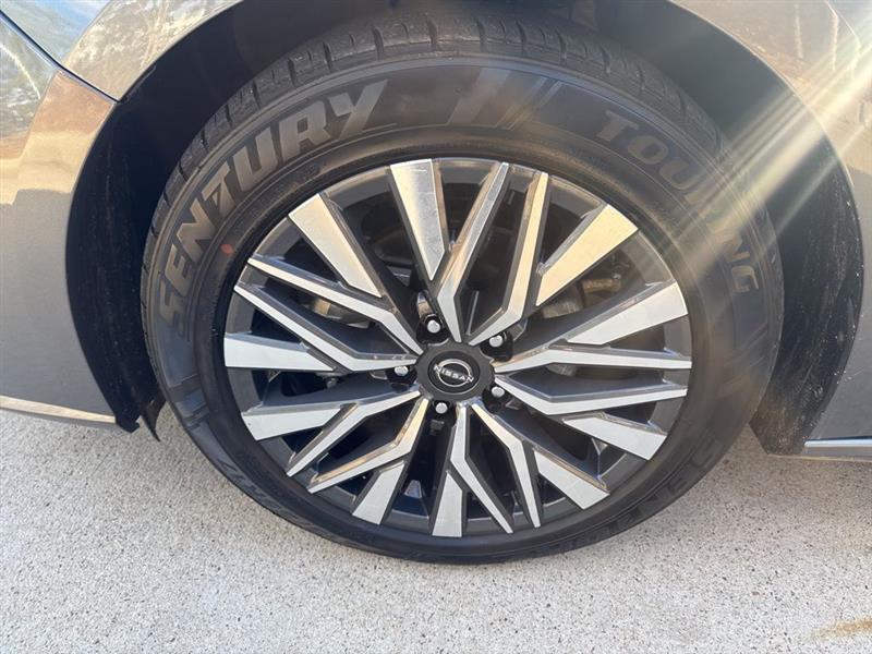 Nissan Altima 2.5 SV 2024