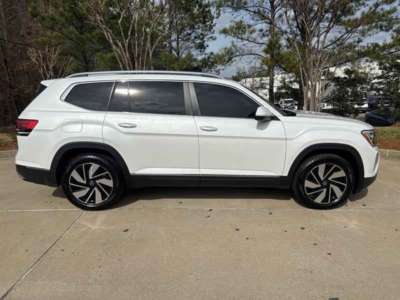 Volkswagen Atlas SEL AWD 2024