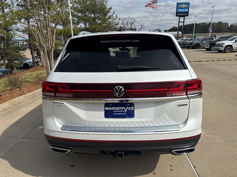 Volkswagen Atlas SEL AWD 2024