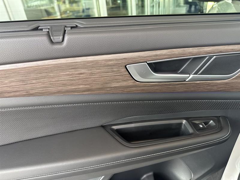 Volkswagen Atlas SEL AWD 2024