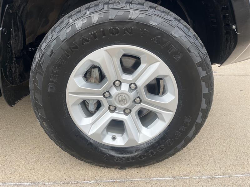 Toyota 4Runner SR5 4WD 2021