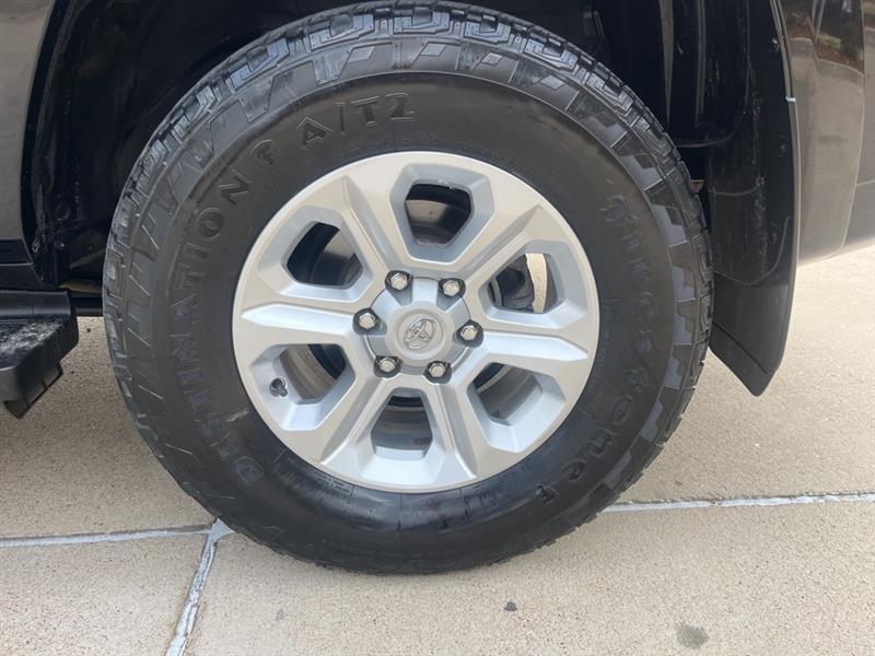 Toyota 4Runner SR5 4WD 2021