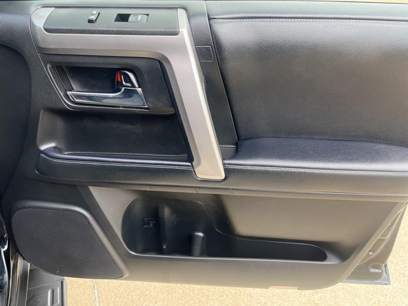 Toyota 4Runner SR5 4WD 2021