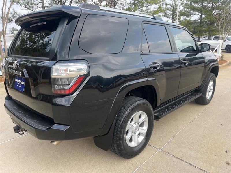 Toyota 4Runner SR5 4WD 2021