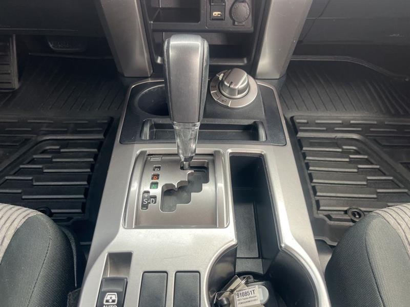 Toyota 4Runner SR5 4WD 2021