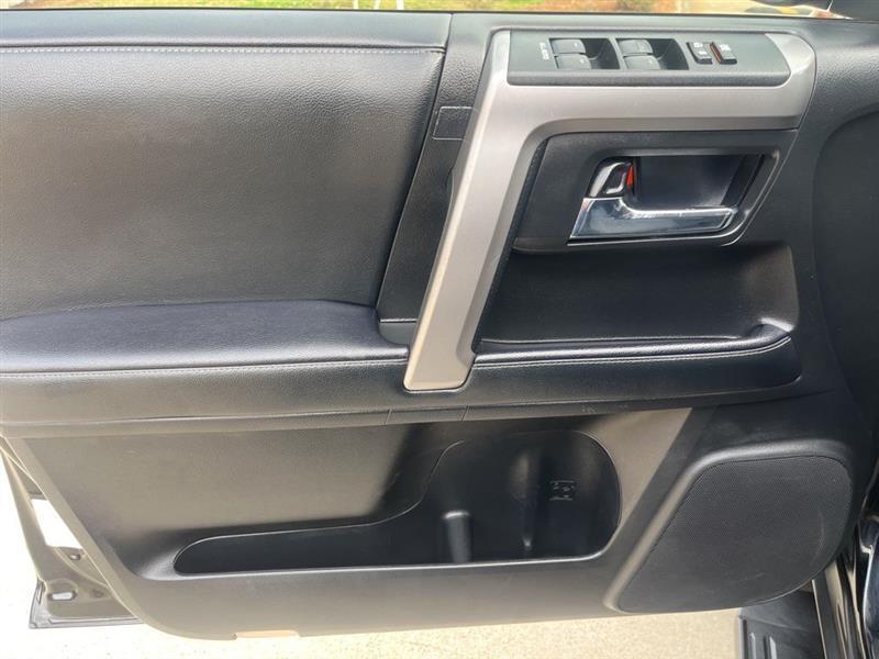 Toyota 4Runner SR5 4WD 2021