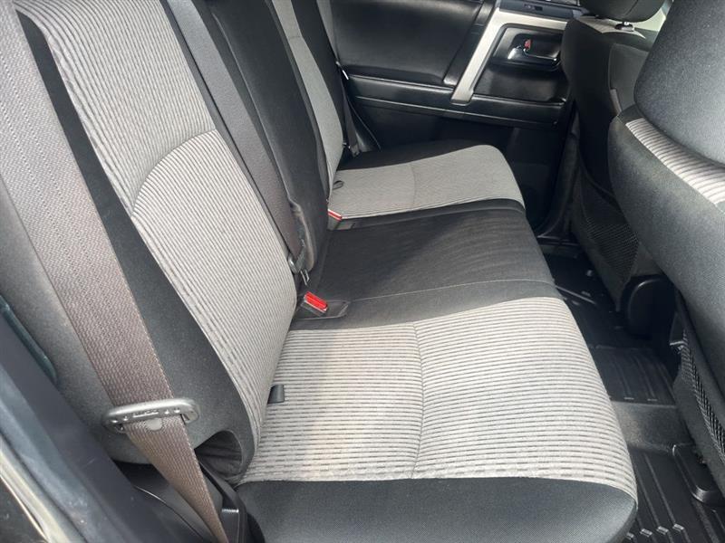 Toyota 4Runner SR5 4WD 2021