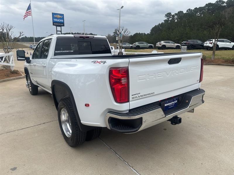 Chevrolet Silverado 3500HD LT Crew Cab 4WD 2025