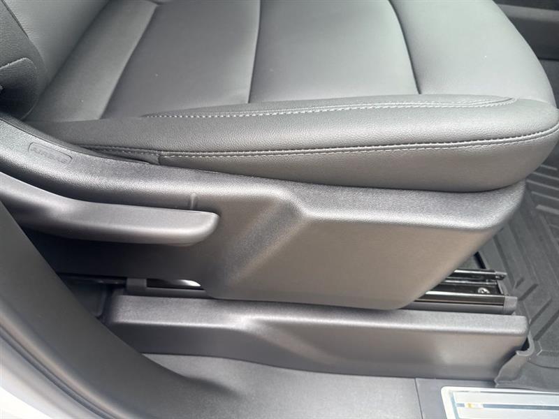 Chevrolet Silverado 3500HD LT Crew Cab 4WD 2025