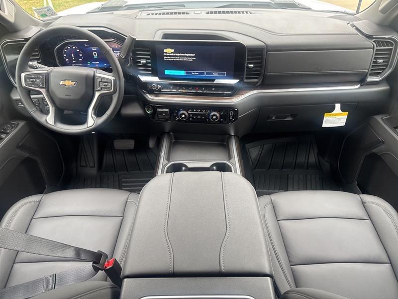 Chevrolet Silverado 3500HD LT Crew Cab 4WD 2025