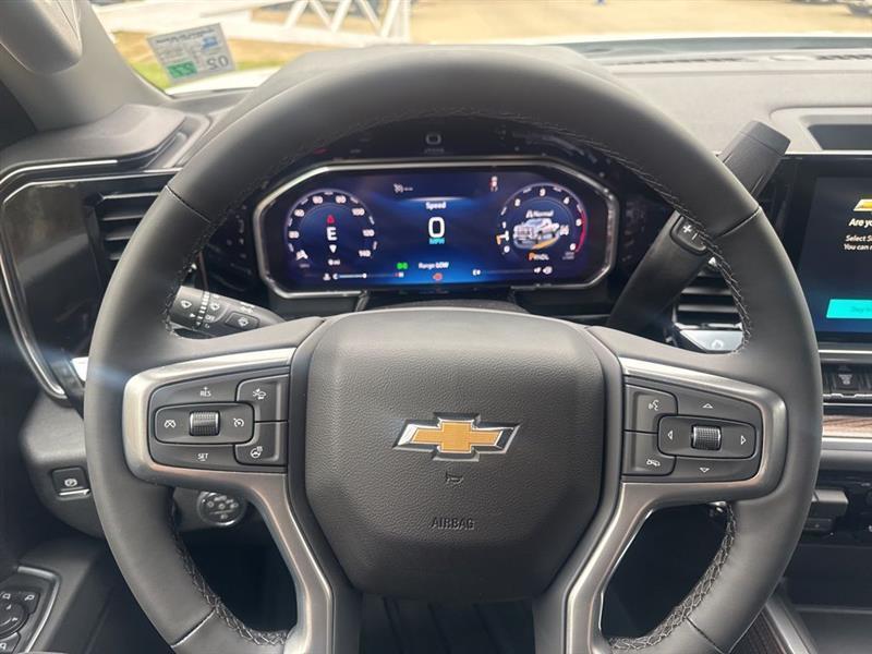 Chevrolet Silverado 3500HD LT Crew Cab 4WD 2025