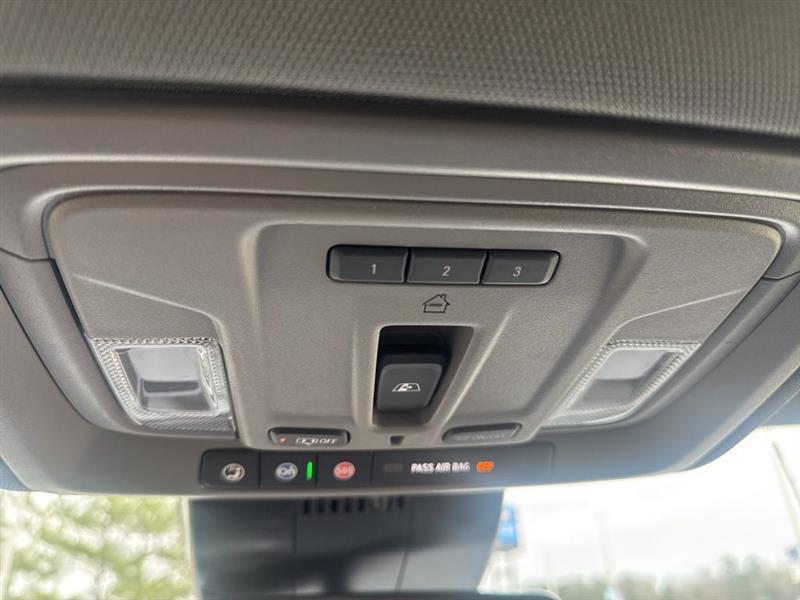 Chevrolet Silverado 3500HD LT Crew Cab 4WD 2025