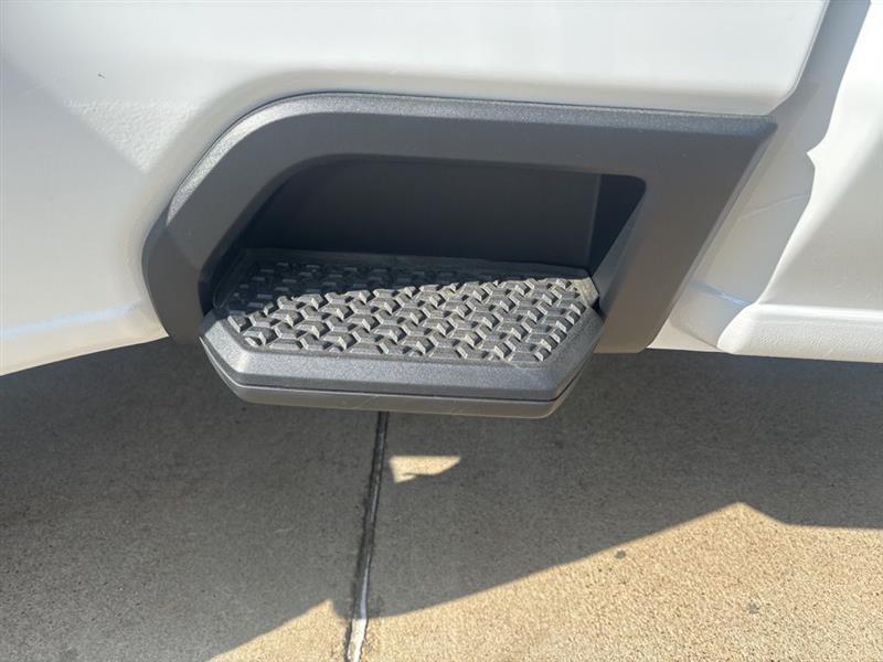 Chevrolet Silverado 3500HD Work Truck Crew Cab 4WD 2026