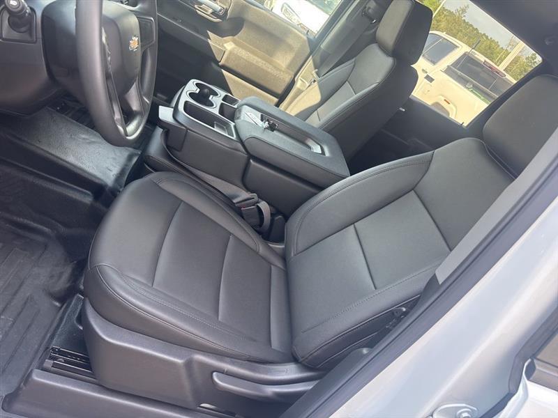 Chevrolet Silverado 3500HD Work Truck Crew Cab 4WD 2026