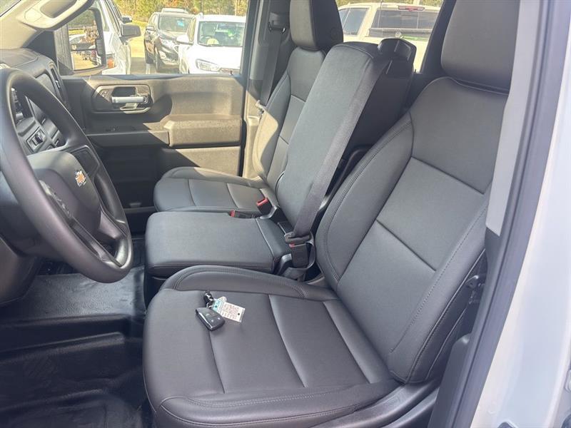 Chevrolet Silverado 3500HD Work Truck Crew Cab 4WD 2026