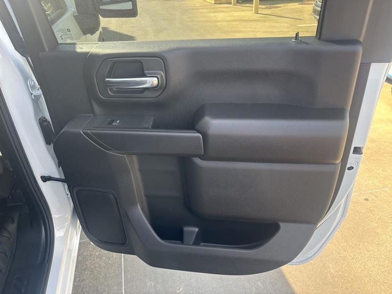 Chevrolet Silverado 3500HD Work Truck Crew Cab 4WD 2026