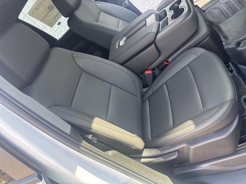 Chevrolet Silverado 3500HD Work Truck Crew Cab 4WD 2026