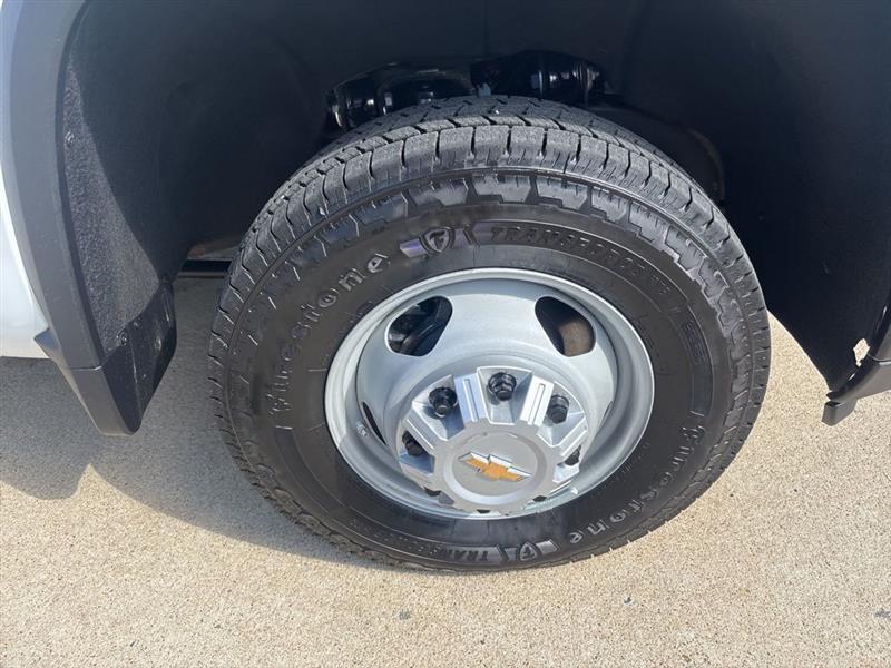 Chevrolet Silverado 3500HD Work Truck Crew Cab 4WD 2024
