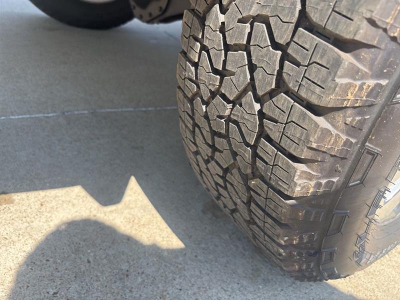 Chevrolet Silverado 2500HD Custom Double Cab Long Box 4WD 2026