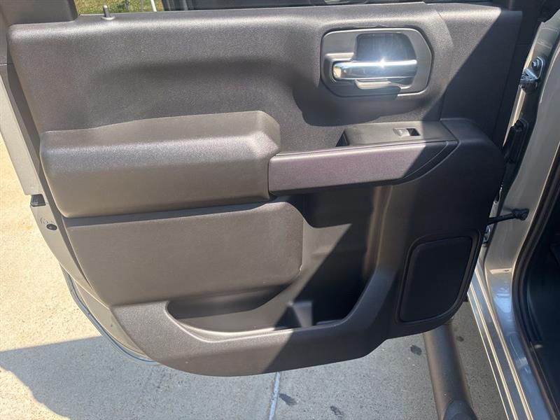 Chevrolet Silverado 2500HD Custom Double Cab Long Box 4WD 2026