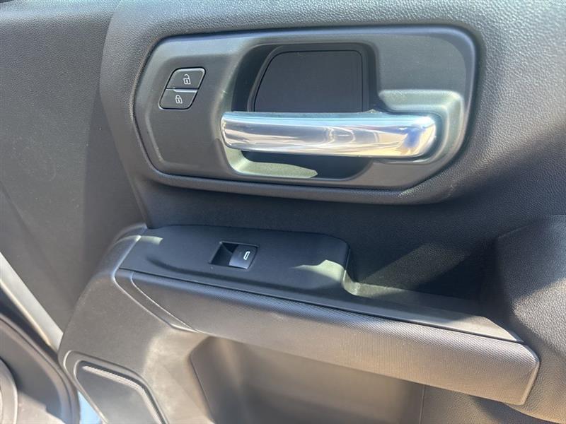 Chevrolet Silverado 2500HD Custom Double Cab Long Box 4WD 2026