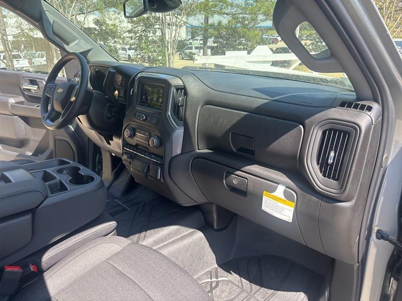 Chevrolet Silverado 2500HD Custom Double Cab Long Box 4WD 2026