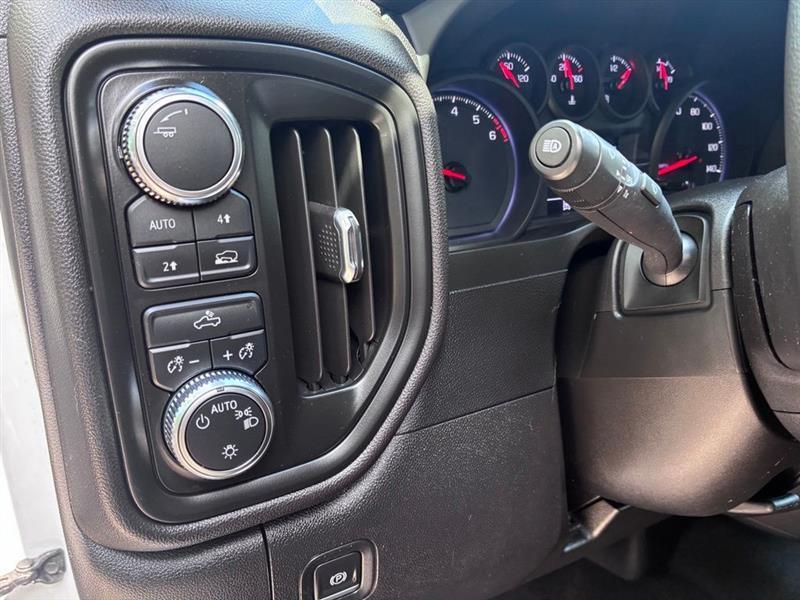 GMC Sierra 1500 Pro Crew Cab Short Box 4WD 2023