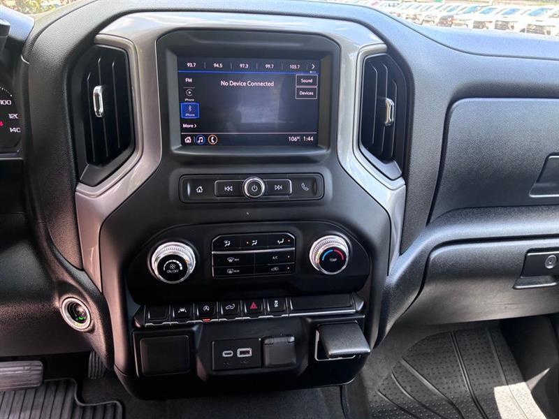 GMC Sierra 1500 Pro Crew Cab Short Box 4WD 2023