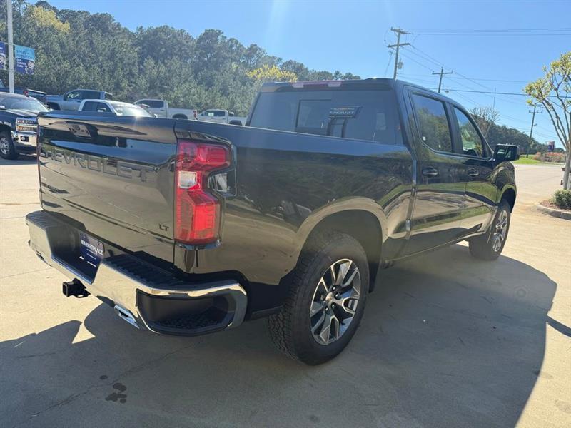 Chevrolet Silverado 1500 LT Crew Cab 4WD 2026
