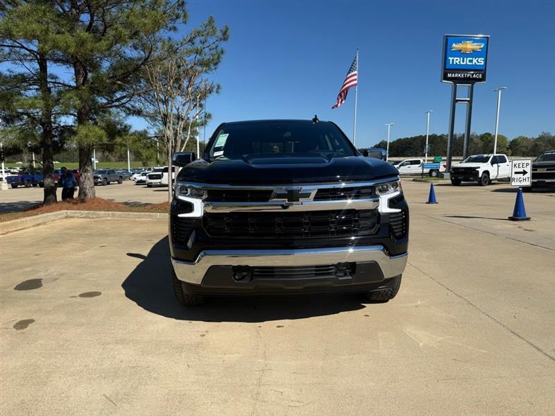 Chevrolet Silverado 1500 LT Crew Cab 4WD 2026