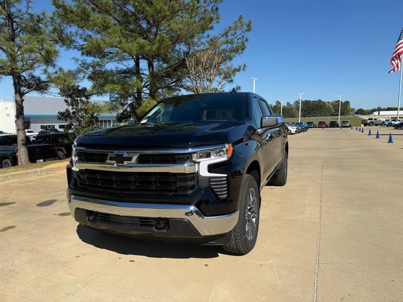 Chevrolet Silverado 1500 LT Crew Cab 4WD 2026