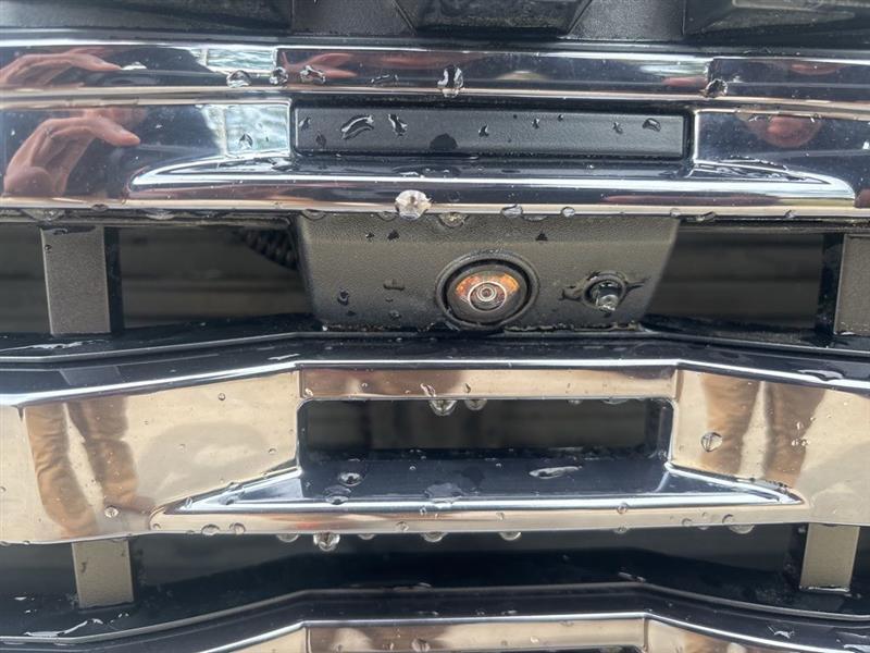 GMC Sierra 1500 Denali Ultimate Crew Cab 4WD 2023