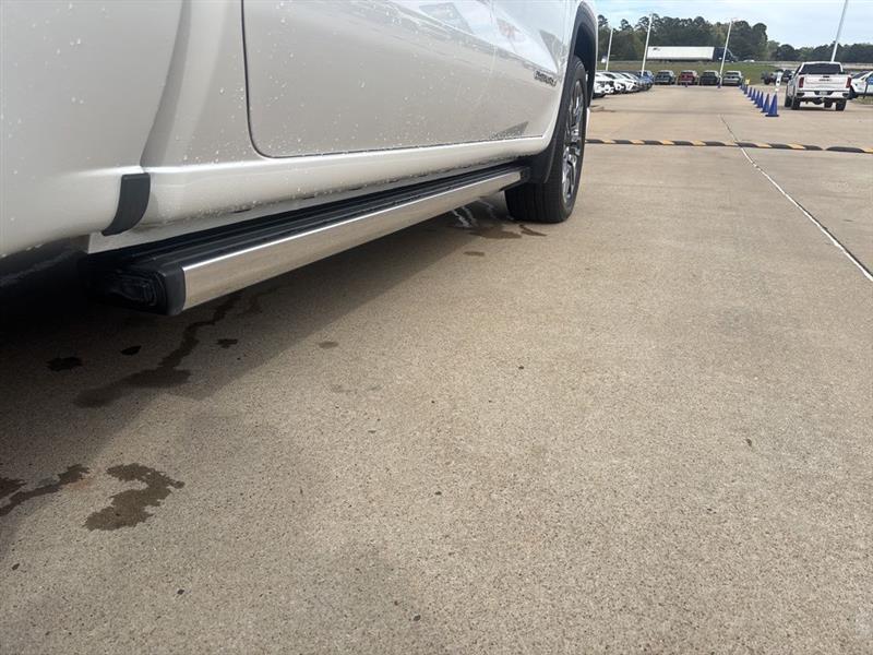 GMC Sierra 1500 Denali Ultimate Crew Cab 4WD 2023